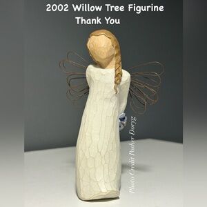 2002 Willow Tree Angel Figurine - Thank You